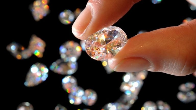 Are synthetic diamonds real diamonds?