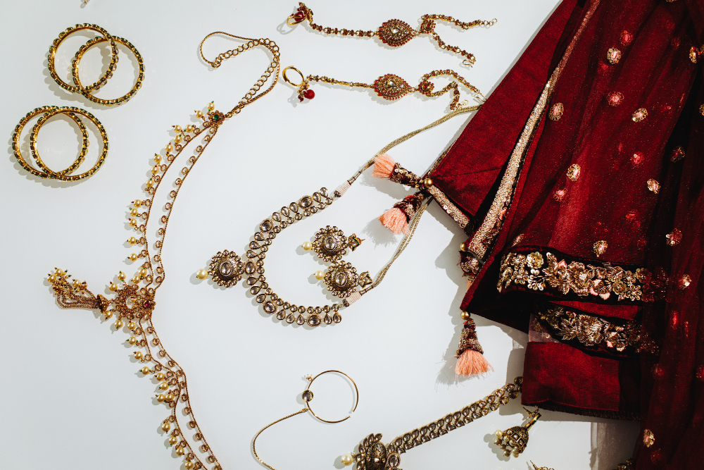 Traditional gold Indian wedding jewellery.